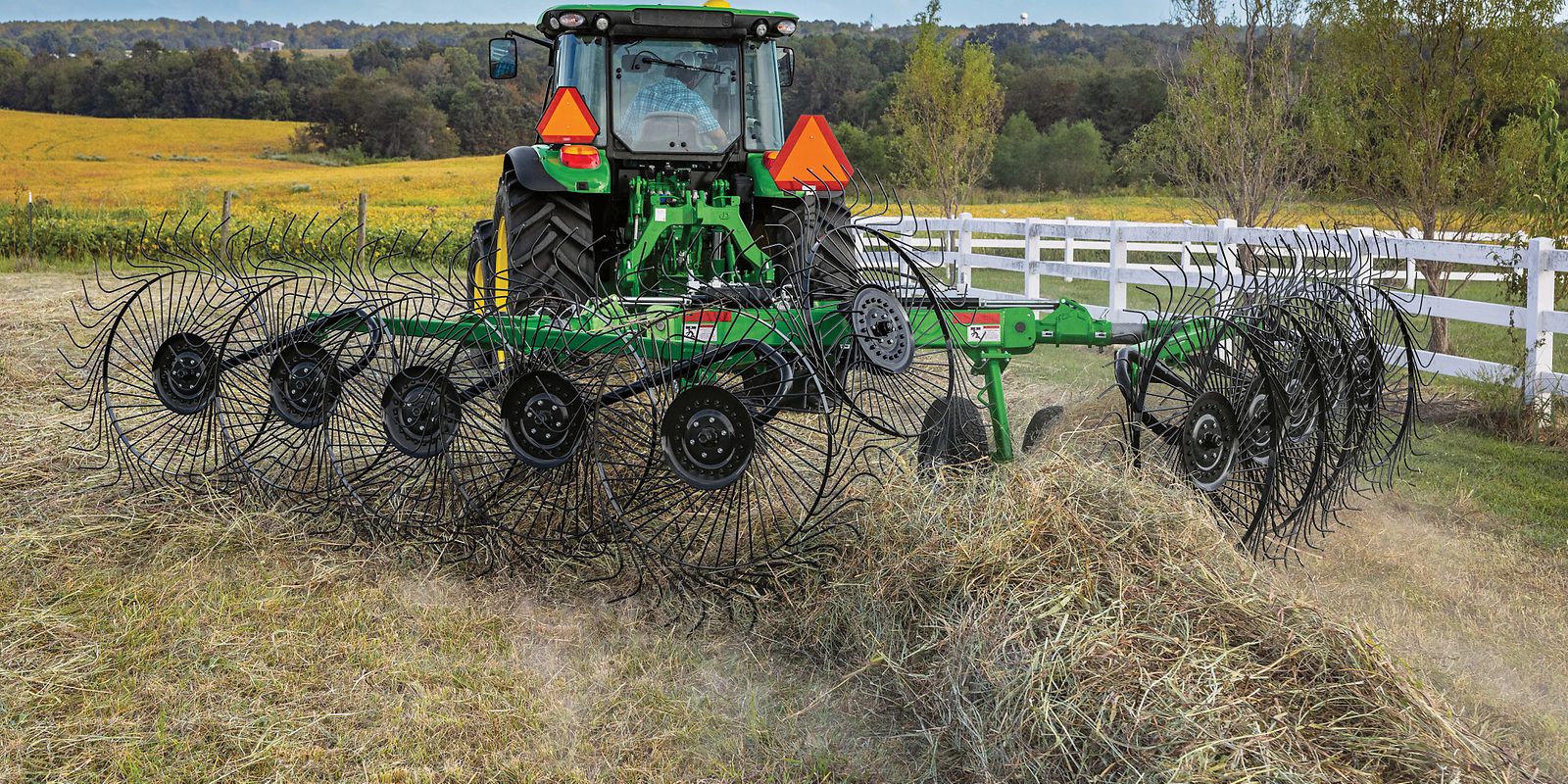 Frontier WR00 Series Carted Wheel Rakes